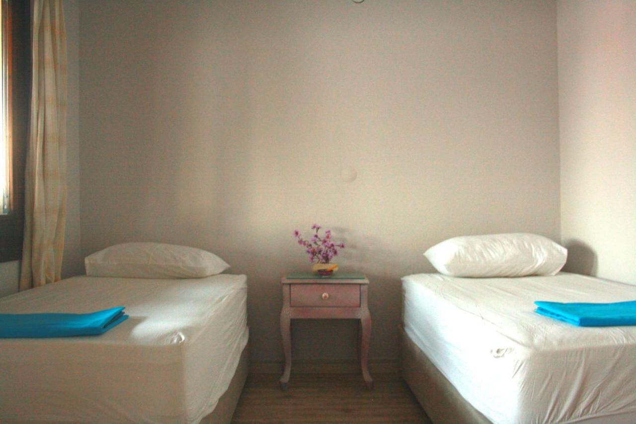 La Luna Hostel Bodrum Exterior photo